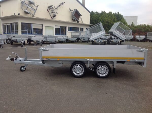 Plateau nu EDUARD 311 x 180 cm – PTAC : 1350 kg – Freinée